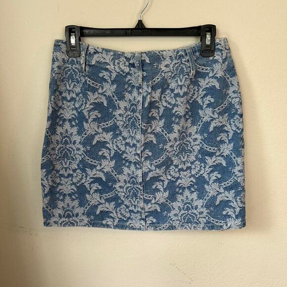 Vintage Guess Denim Button Skirt Mini Skirt - Picture 2 of 6